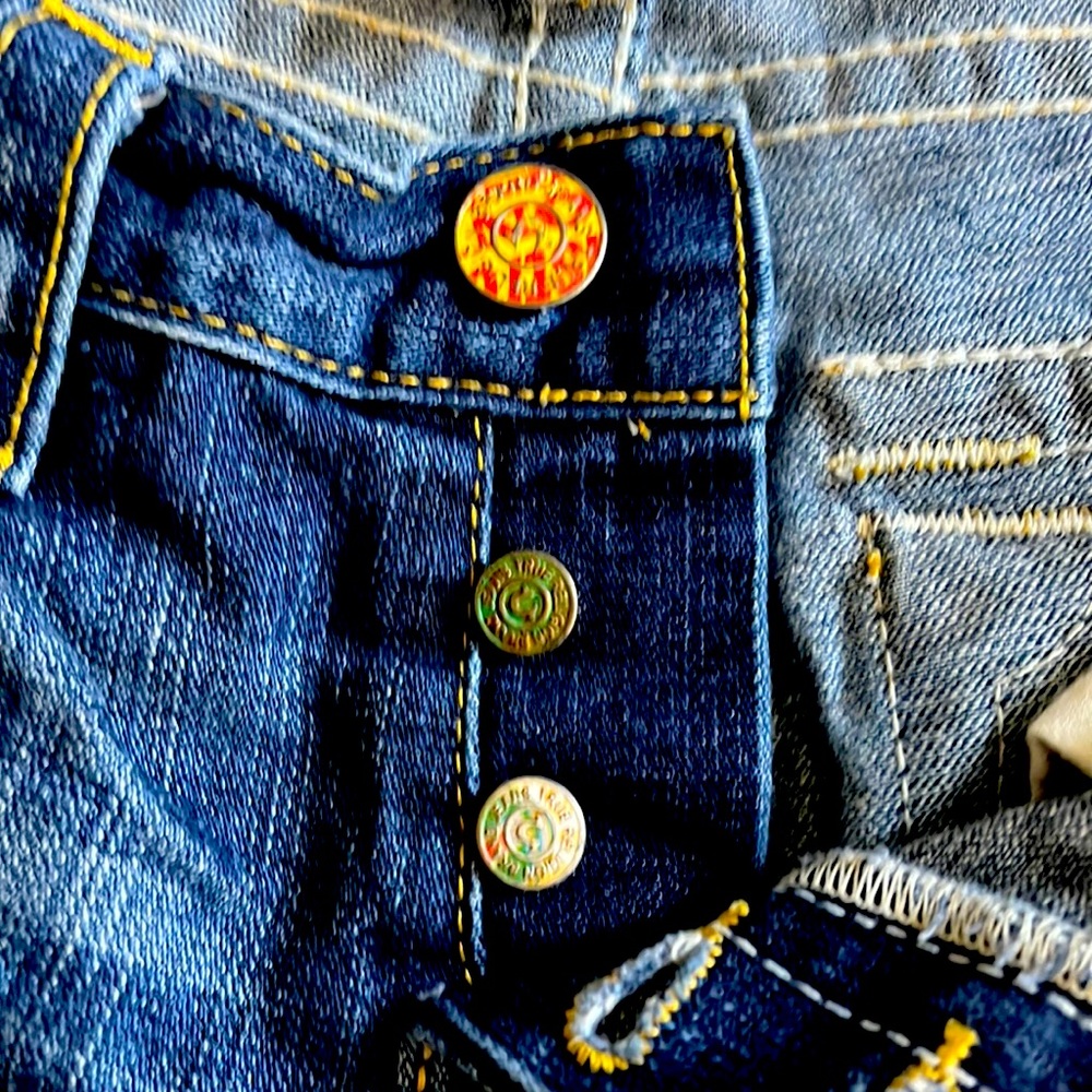 True religion shorts, size 28
